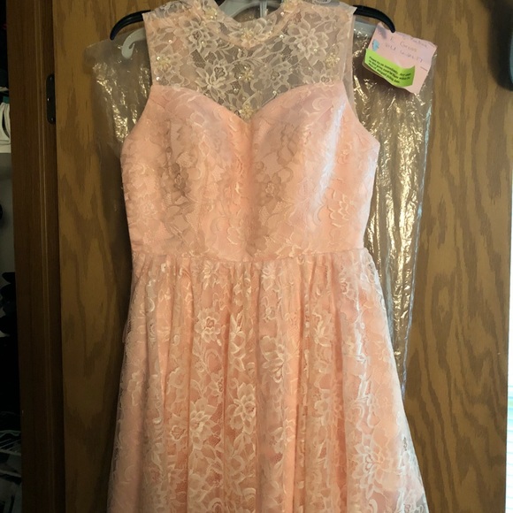 Pink lace bridesmaid or other semi-formal dress - Picture 4 of 5